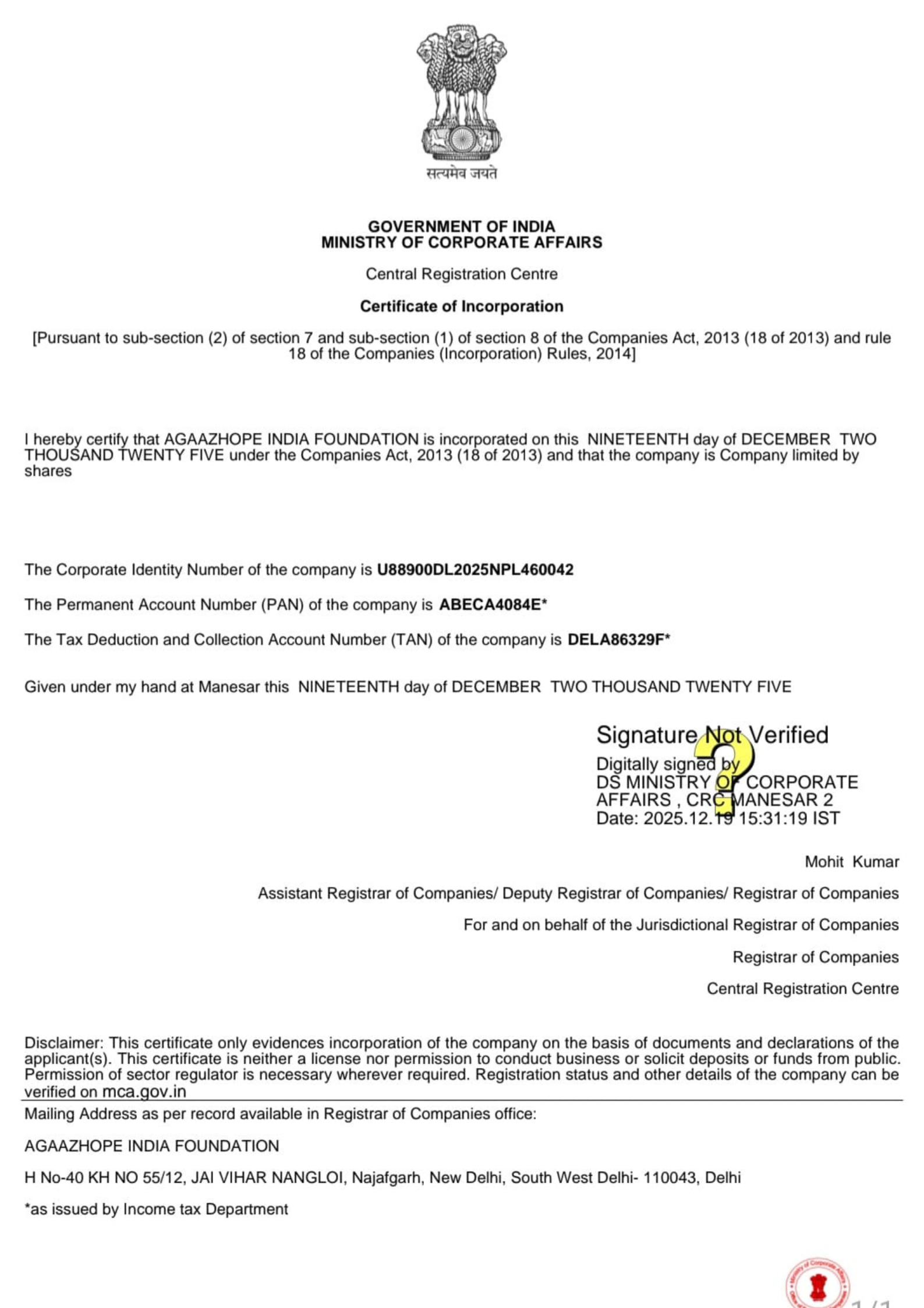 Red Black and White Modern Car Wash Services Poster (3)